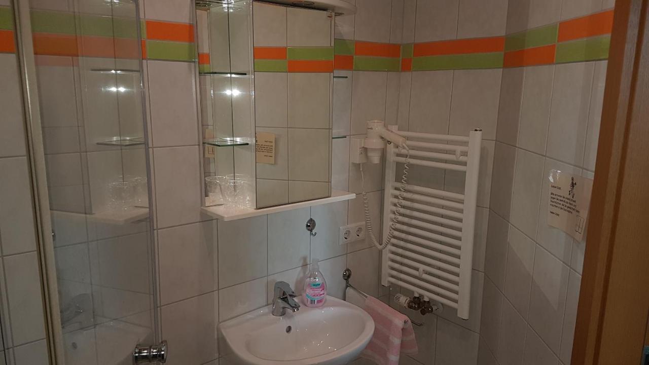 Landgasthof "Zur Linde" Irmelshausen Εξωτερικό φωτογραφία